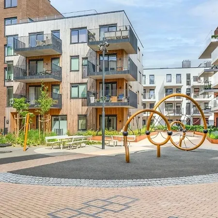 Lovely Corner 4bdr With Sea Views In Kanalbyen Kristiansand