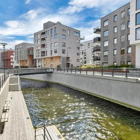 Lovely Corner 4bdr With Sea Views In Kanalbyen Appartement