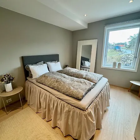 Lovely Corner 4bdr With Sea Views In Kanalbyen Appartement *
