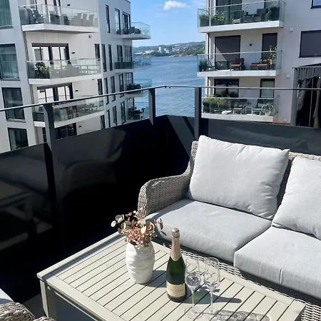 Appartement Lovely Corner 4bdr With Sea Views In Kanalbyen