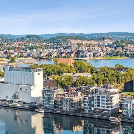 Lovely Corner 4bdr With Sea Views In Kanalbyen Kristiansand